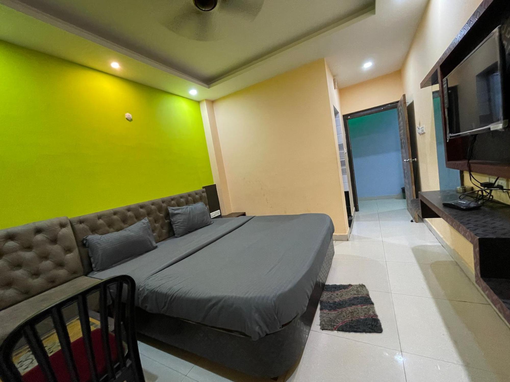 Hotel Seven Inn By Seven Group Puri Exterior photo